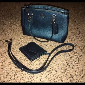 🧜‍♀️NWOT Matching Coach Set🧜‍♀️